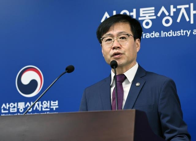 ѱ ڿ 󱳼 14 μû翡 ѹ   ֿ伺  긮 ϰ ִ ڿ