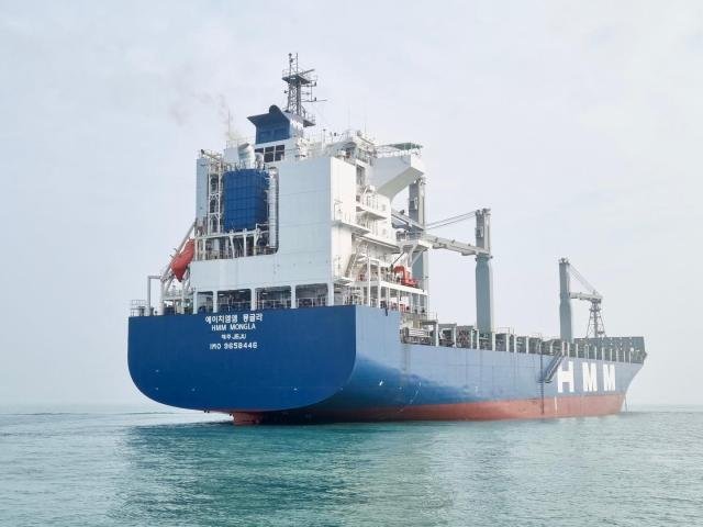   ̻ȭź ýOCCS ž HMM 2200TEU ̳ ݼjpg
