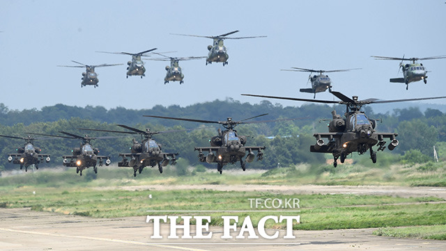   725 ⵵  װ õ  Ը װ Ʒÿ  ġ (AH-64E) , ġũ(CH-47D), ȣũ(UH-60P)װ ٽ   Ʒ  ߴ. /