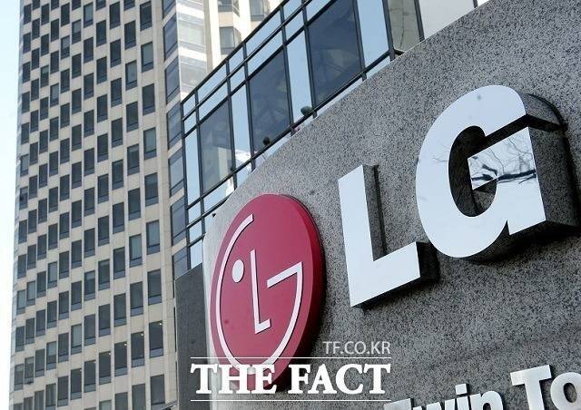 LG, LG÷, LG̳, LGȭ, LGַ, LGȰǰ, LG÷, LG CNS, D&O  9 迭   ռ »  ȸ   ǰ ִ 22 մ Ѵ. /Ʈ DB