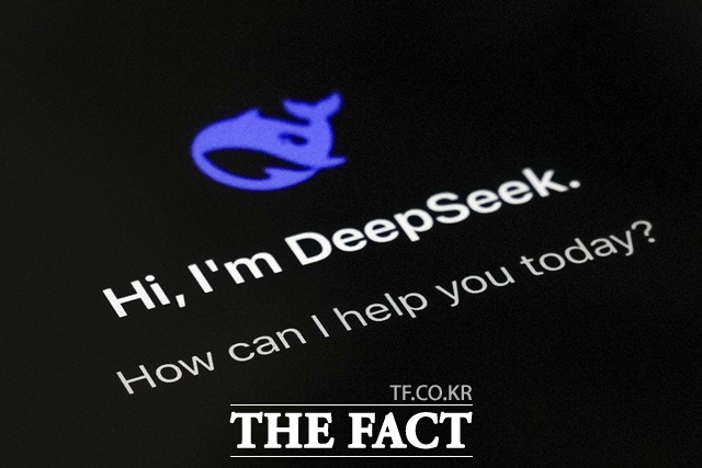 ߱ ¡   ޴ȭ ȭ鿡 ũ ø̼ ϰ ִ. /ý