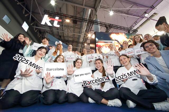 KT MWC25 忡 𵨵   ִ. /KT