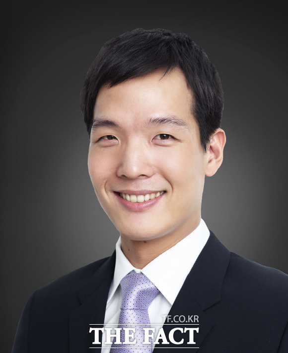 김동원 한화생명 최고글로벌책임자 겸 사장이 한화생명을 비롯한 한화 금융계열사에 대한 지배력을 잃을 것이란 전망이 나온다. /한화생명