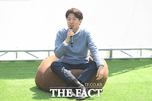 이준석 개혁신당 대선 후보는 8일 김상욱 의원의 국민의힘 탈당 선언과 관련해 