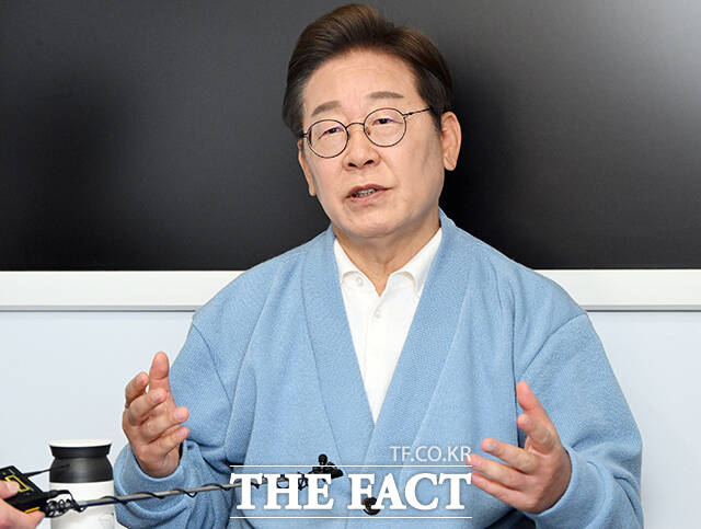 이재명 더불어민주당 대통령 후보가 17일 