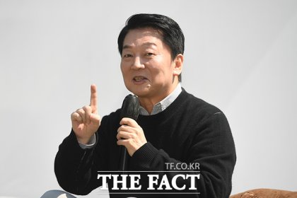 18일 안철수 국민의 힘 의원이 이재명 더불어민주당 대선 후보에게 개헌을 간절히 요청한다고 말했다. /장윤석 기자