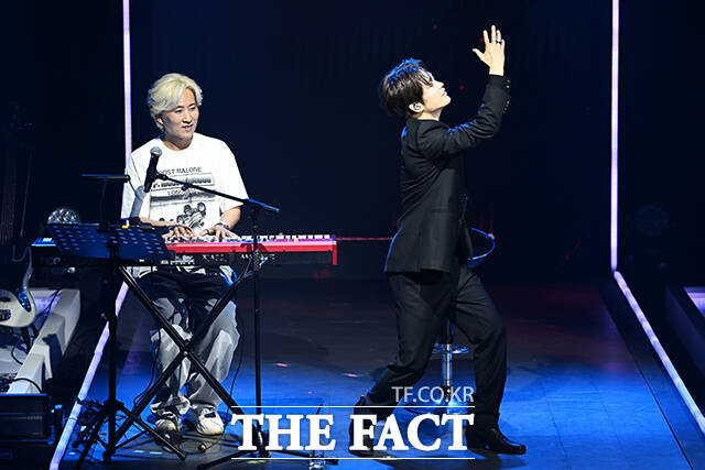  ° 23   빮 ȭڴб ECC 忡  'I.CON: FANNSTAR CONCERT(: ҾؽŸ ܼƮ)' ҵ ſ ð  ִ. / 