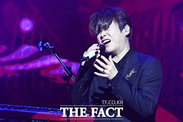  ° 23   빮 ȭڴб ECC 忡  'I.CON: FANNSTAR CONCERT(: ҾؽŸ ܼƮ)' 븦 ġ ִ. / 