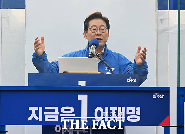  Ҿִ 뼱 ĺ ǥ Ϸ յ 28 '° ' ΰϸ 'ȭ' ü ߴ. / 