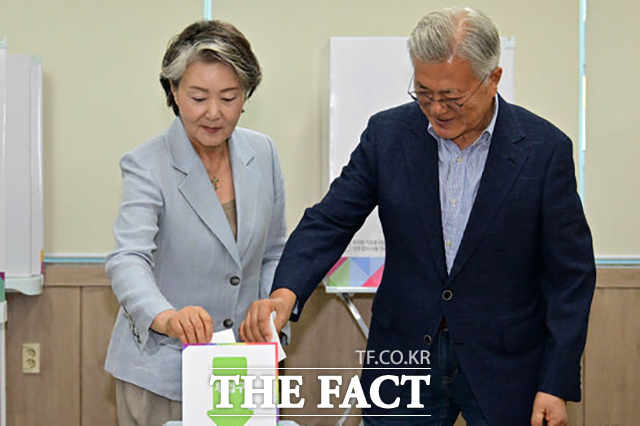 21   ǥ 29    ɰ  簡 泲  Ϻϸ ֹġͿ ǥ ϰ ִ. /=ý