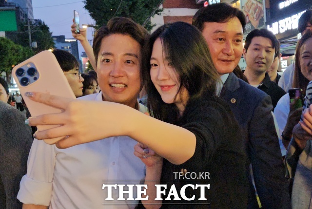 ؼ Ŵ 뼱 ĺ 29  3 Ÿ ڵ Բ ī  ִ. /=ٺ 