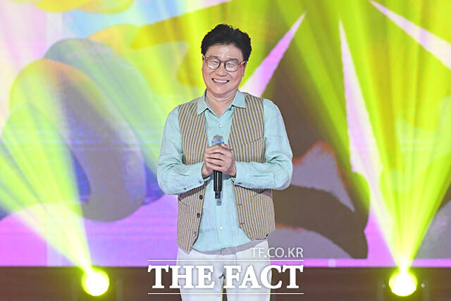  Ӻ 9    SBSŸ  SBS Life 'ƮԼ'  '̽ũ ' 븦 ġ ִ. / 