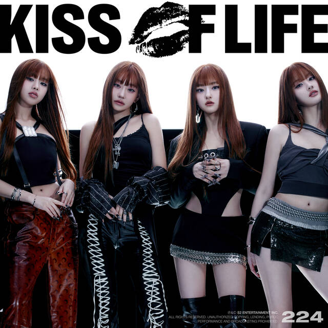 ׷ Ű  9 'Lips Hips Kiss' ߸ߴ. /S2θƮ