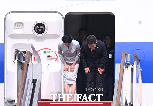 ֿ 7(G7) ȸ   ù ؿ 濡   ɰ  簡 16    ׿   1ȣ⿡ ö λϰ ִ. /̻ 