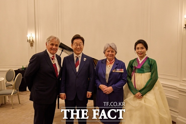  ɰ   簡 16( ð) ĶŸ  ȣڿ  ٴϿ ̽ ٹŸ   G7 û ǿ ޸ ̸ ĳ ѵ κο Կϰ ִ. /ĶŸ=ý