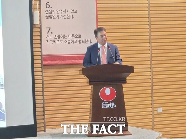  16 ߱   忡  ڰȸ ȸ  ǥ̻簡   ϰ ִ. /̵= 