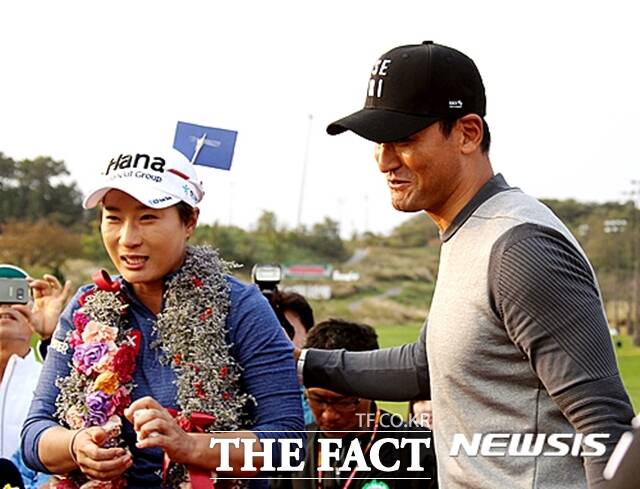 ڼ() 2016 10 ī72忡    ȣ ݷ ް ִ. ڼ ƽþ  LPGA   ڴ./ϳ׷