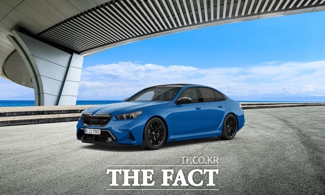 BMW M5 þ  . /BMWڸ