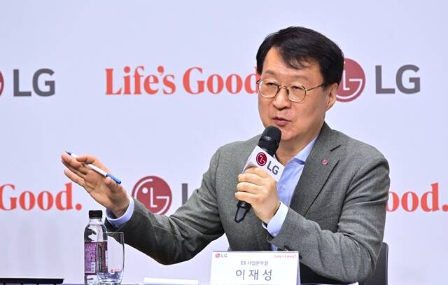 缺 LG ES 8   LG̾ũ  ڰȸ ó(HVAC)  ⿡  Ұϰ ִ. /LG