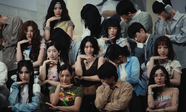 ׷ Ʈ̽  11  4 'THIS IS FOR' ߸Ѵ. ٹ  ŸƲ ߰ſ  ︮   뷡. /JYPθƮ