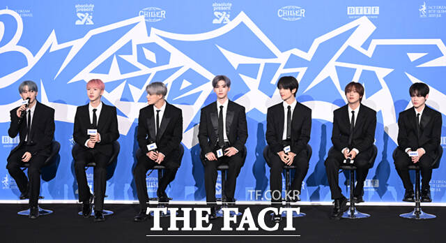 ׷ NCT DREAM ũ      õ(ʺ) 14  ı Եó׸ Ÿ   5 'Go Back To The Future'  ǥȸ ٹ õ پ ̾߱⸦ ߴ. /̻ 