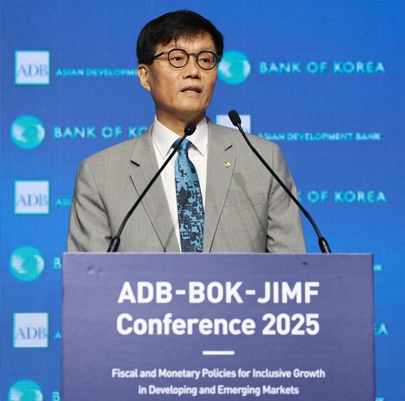 â ѱ 簡 16   ߱ ѱ࿡  'ADB-BOK-JIMF ۷'  ϰ ִ. /ѱ